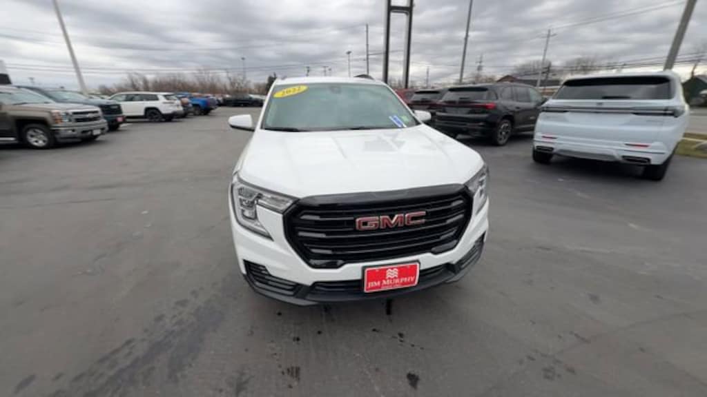 Used 2022 GMC Terrain SLE SUV